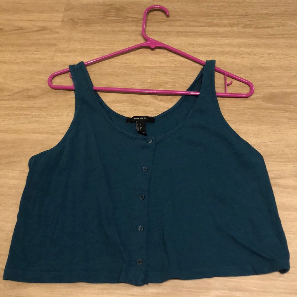 Forever 21 women’s crop top